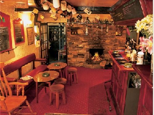 The Druid Inn Llanferres Eksteriør bilde
